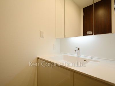 ラ・トゥール新宿ガーデンの写真 パウダールーム ※37階の同じ間取タイプを撮影。仕様が異なることがあります。