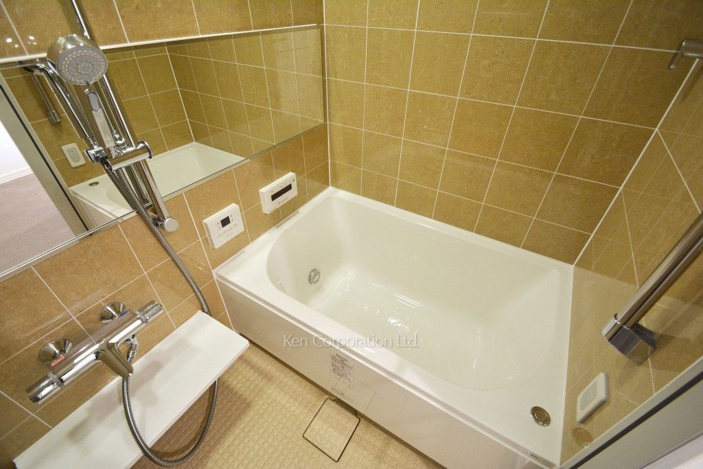 ラ・トゥール新宿ガーデンの写真 バスルーム ※37階の同じ間取タイプを撮影。仕様が異なることがあります。