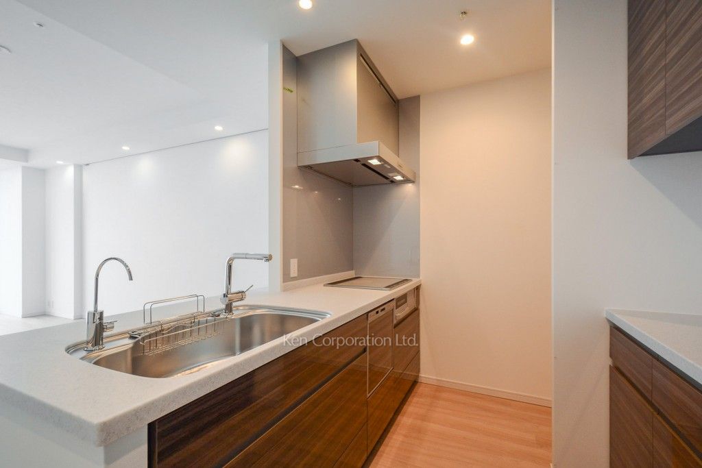 ラ・トゥール新宿ガーデンの写真 キッチン ※37階の同じ間取タイプを撮影。仕様が異なることがあります。