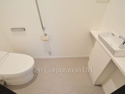 ラ・トゥール新宿ガーデンの写真 トイレ ※37階の同じ間取タイプを撮影。仕様が異なることがあります。