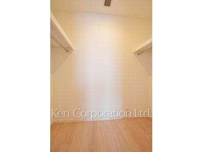 ラ・トゥール新宿ガーデンの写真 ウォークインクローゼット ※37階の同じ間取タイプを撮影。仕様が異なることがあります。