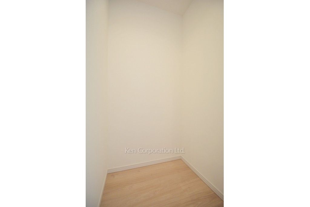 ラ・トゥール新宿ガーデンの写真 ストレージ ※37階の同じ間取タイプを撮影。仕様が異なることがあります。