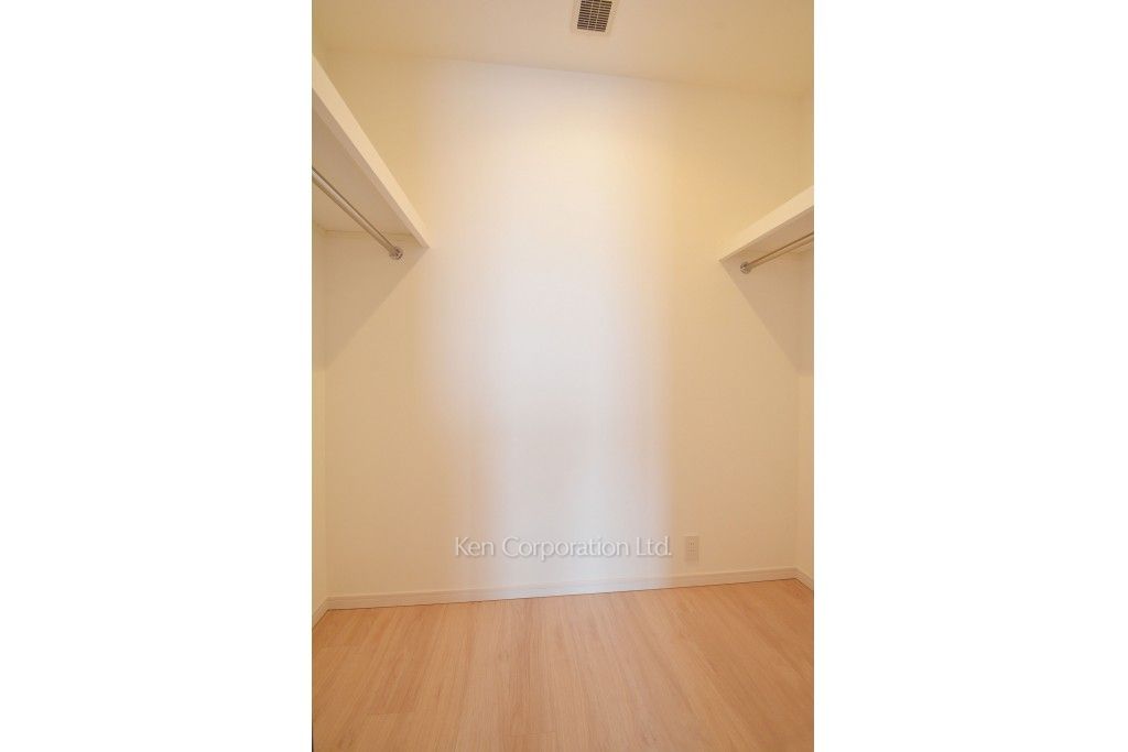 ラ・トゥール新宿ガーデンの写真 ウォークインクローゼット ※37階の同じ間取タイプを撮影。仕様が異なることがあります。