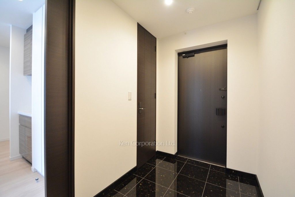 ラ・トゥール新宿ガーデンの写真 玄関 ※37階の同じ間取タイプを撮影。仕様が異なることがあります。