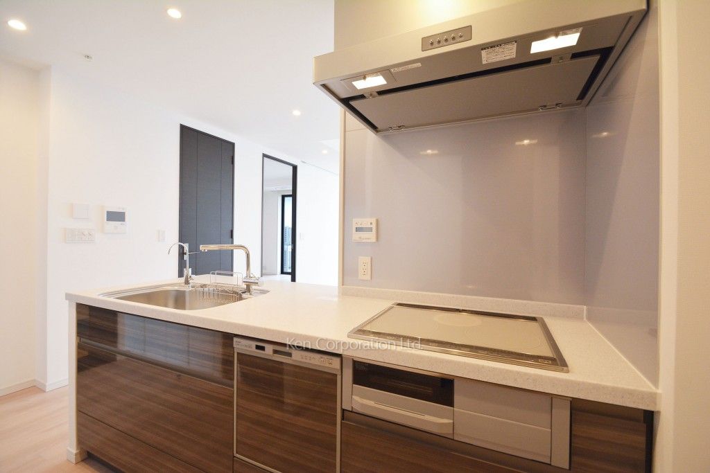 ラ・トゥール新宿ガーデンの写真 キッチン ※37階の同じ間取タイプを撮影。仕様が異なることがあります。