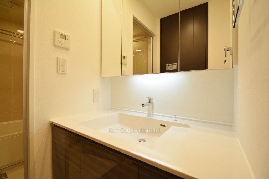 ラ・トゥール新宿ガーデンの写真 パウダールーム ※37階の同じ間取タイプを撮影。仕様が異なることがあります。