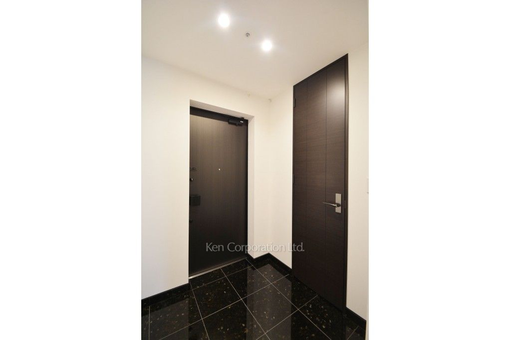 ラ・トゥール新宿ガーデンの写真 玄関 ※37階の同じ間取タイプを撮影。仕様が異なることがあります。