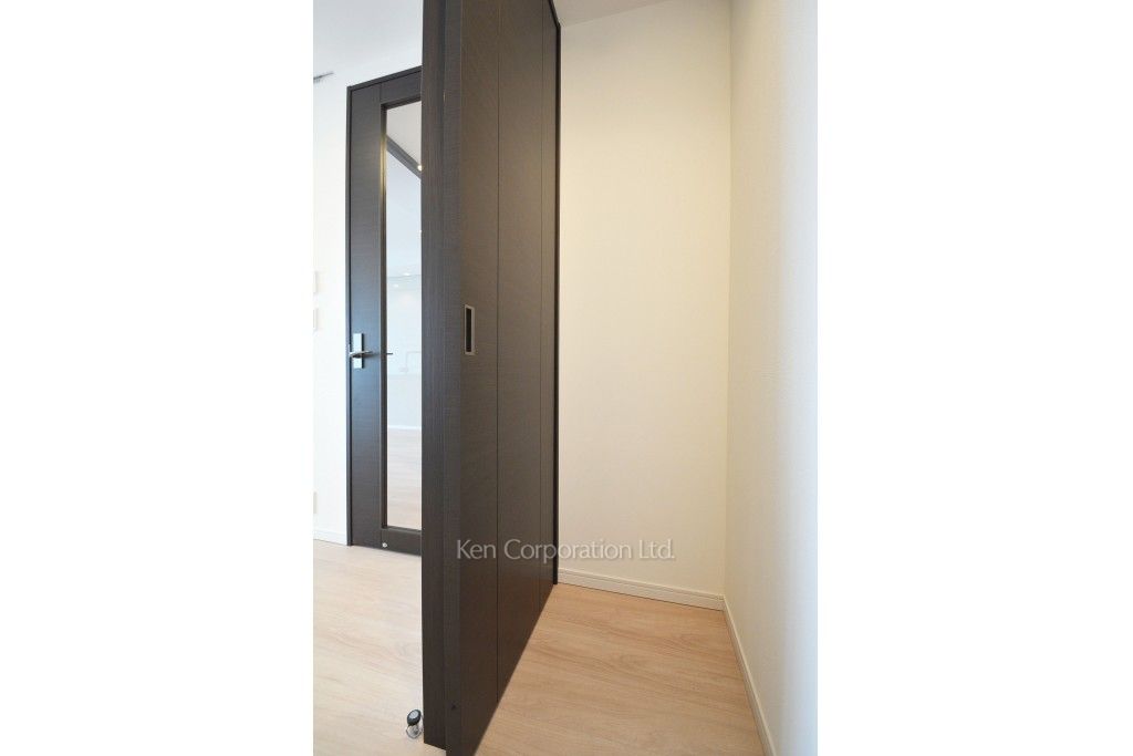 ラ・トゥール新宿ガーデンの写真 クローゼット ※37階の同じ間取タイプを撮影。仕様が異なることがあります。