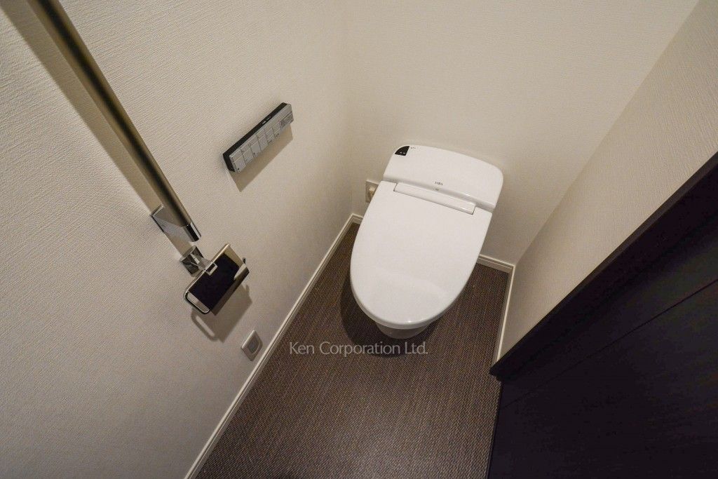 ラ・トゥール新宿ガーデンの写真 トイレ ※37階の同じ間取タイプを撮影。仕様が異なることがあります。