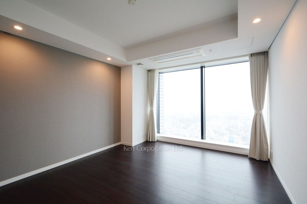 ラ・トゥール新宿ガーデンの写真 マスターベッドルーム ※35階の同じ間取タイプを撮影。仕様が異なることがあります。