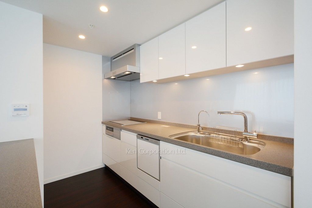 ラ・トゥール新宿ガーデンの写真 キッチン ※35階の同じ間取タイプを撮影。仕様が異なることがあります。