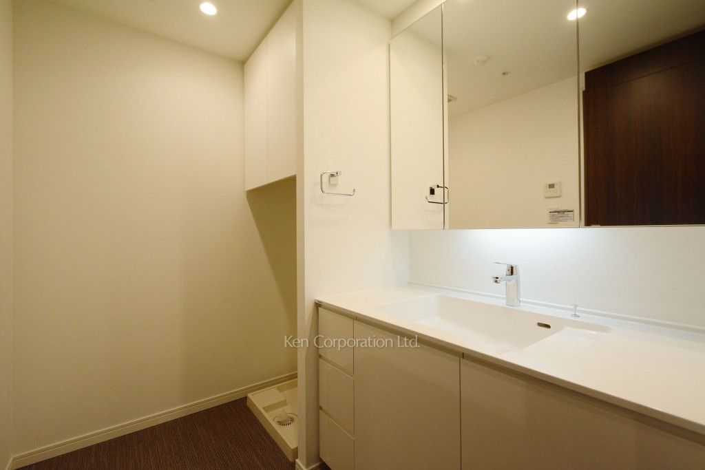 ラ・トゥール新宿ガーデンの写真 パウダールーム ※35階の同じ間取タイプを撮影。仕様が異なることがあります。