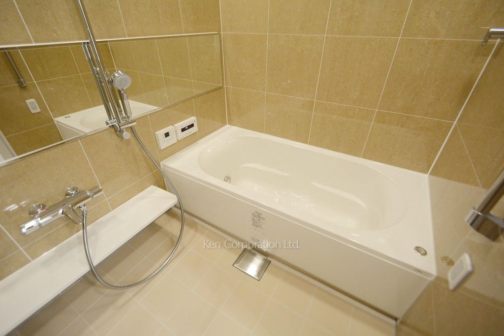 ラ・トゥール新宿ガーデンの写真 バスルーム ※35階の同じ間取タイプを撮影。仕様が異なることがあります。