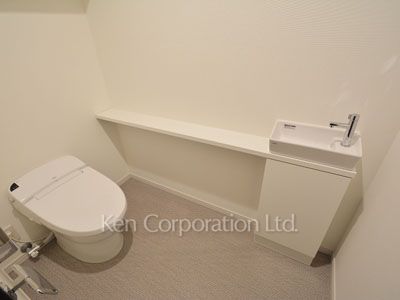 ラ・トゥール新宿ガーデンの写真 トイレ ※37階の同じ間取タイプを撮影。仕様が異なることがあります。