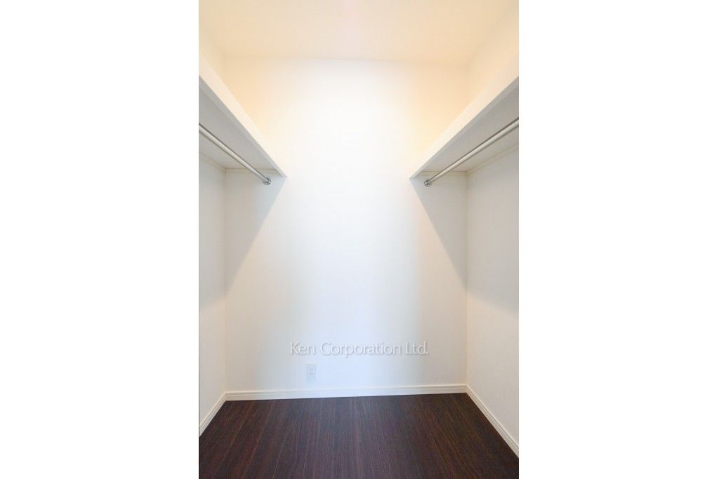 ラ・トゥール新宿ガーデンの写真 ウォークインクローゼット ※37階の同じ間取タイプを撮影。仕様が異なることがあります。