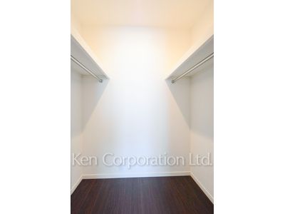 ラ・トゥール新宿ガーデンの写真 ウォークインクローゼット ※37階の同じ間取タイプを撮影。仕様が異なることがあります。