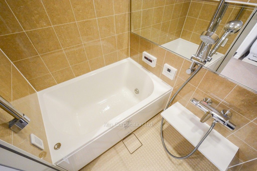 ラ・トゥール新宿ガーデンの写真 バスルーム ※37階の同じ間取タイプを撮影。仕様が異なることがあります。