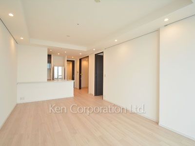 ラ・トゥール新宿ガーデンの写真 リビングダイニング ※37階の同じ間取タイプを撮影。仕様が異なることがあります。