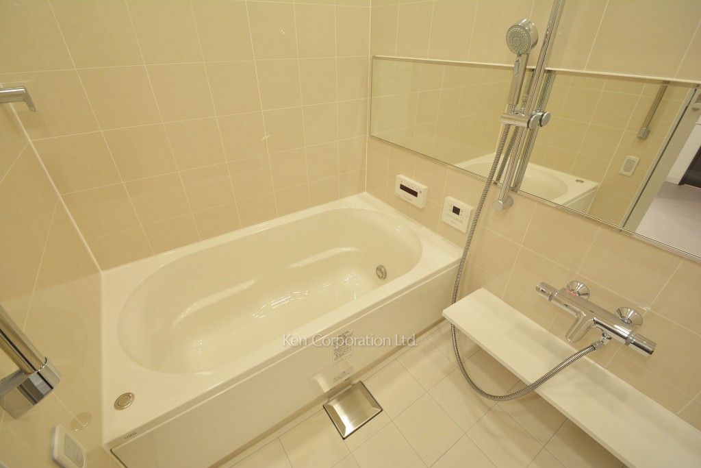 ラ・トゥール新宿ガーデンの写真 バスルーム ※37階の同じ間取タイプを撮影。仕様が異なることがあります。