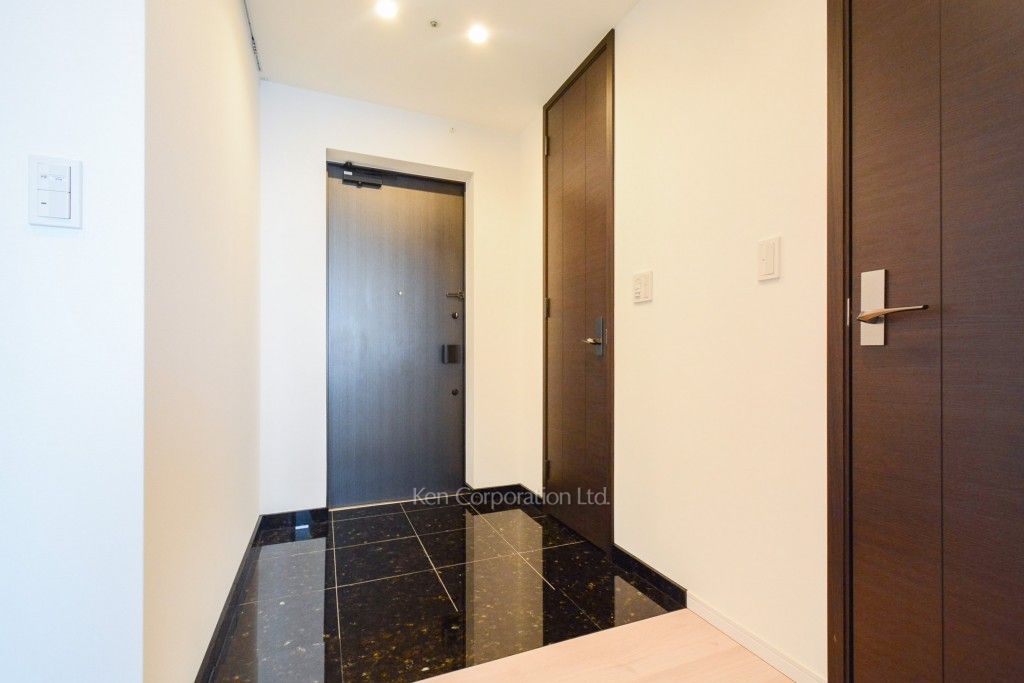 ラ・トゥール新宿ガーデンの写真 玄関 ※37階の同じ間取タイプを撮影。仕様が異なることがあります。