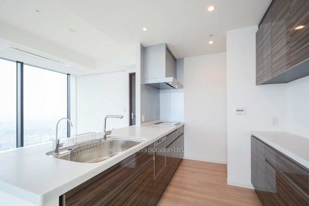 ラ・トゥール新宿ガーデンの写真 キッチン ※37階の同じ間取タイプを撮影。仕様が異なることがあります。