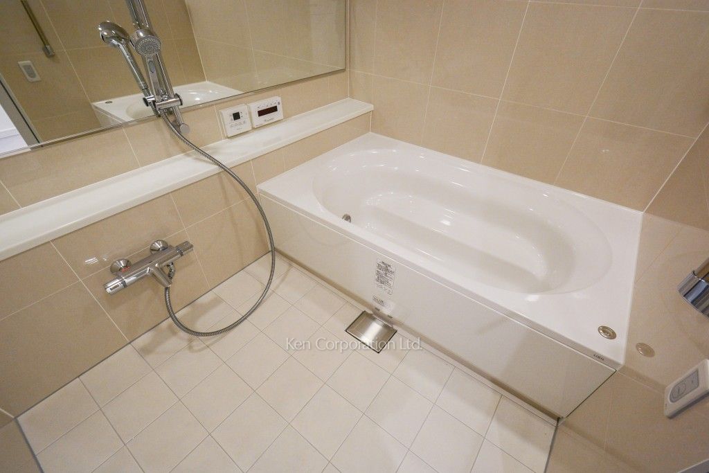 ラ・トゥール新宿ガーデンの写真 バスルーム ※37階の同じ間取タイプを撮影。仕様が異なることがあります。