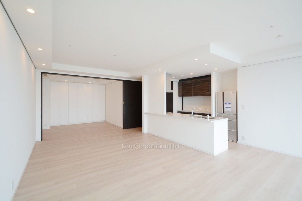 ラ・トゥール新宿ガーデンの写真 リビングダイニング ※37階の同じ間取タイプを撮影。仕様が異なることがあります。