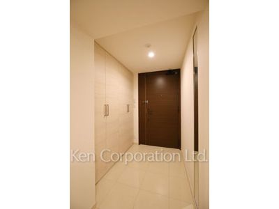 キングホームズ青山の写真 玄関