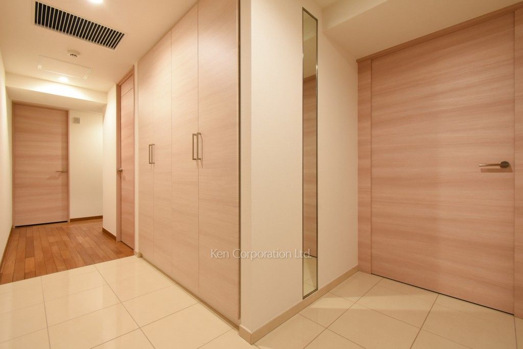 キングホームズ青山の写真 廊下