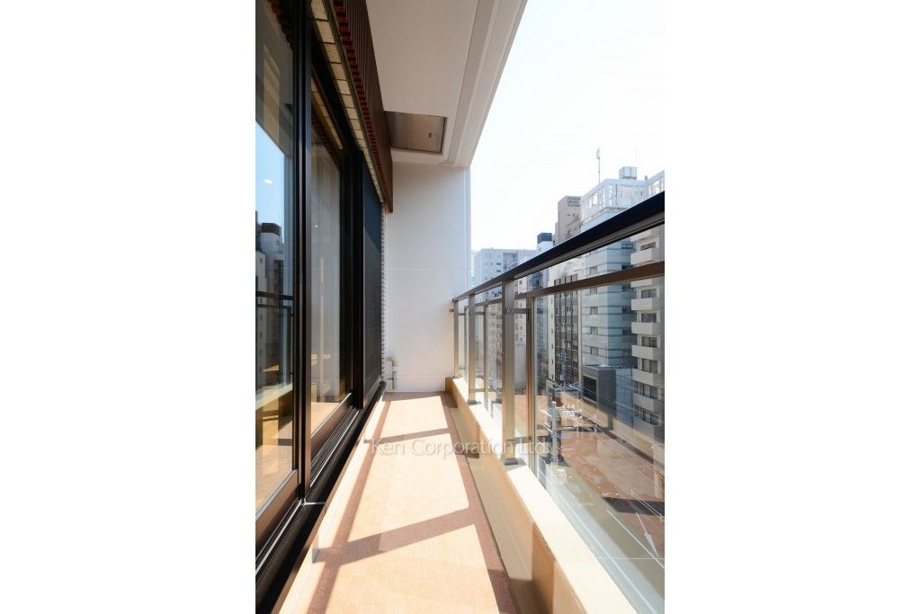 キングホームズ青山の写真 バルコニー