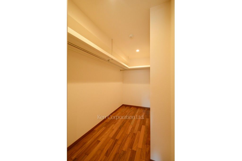 キングホームズ青山の写真 ウォークインクローゼット