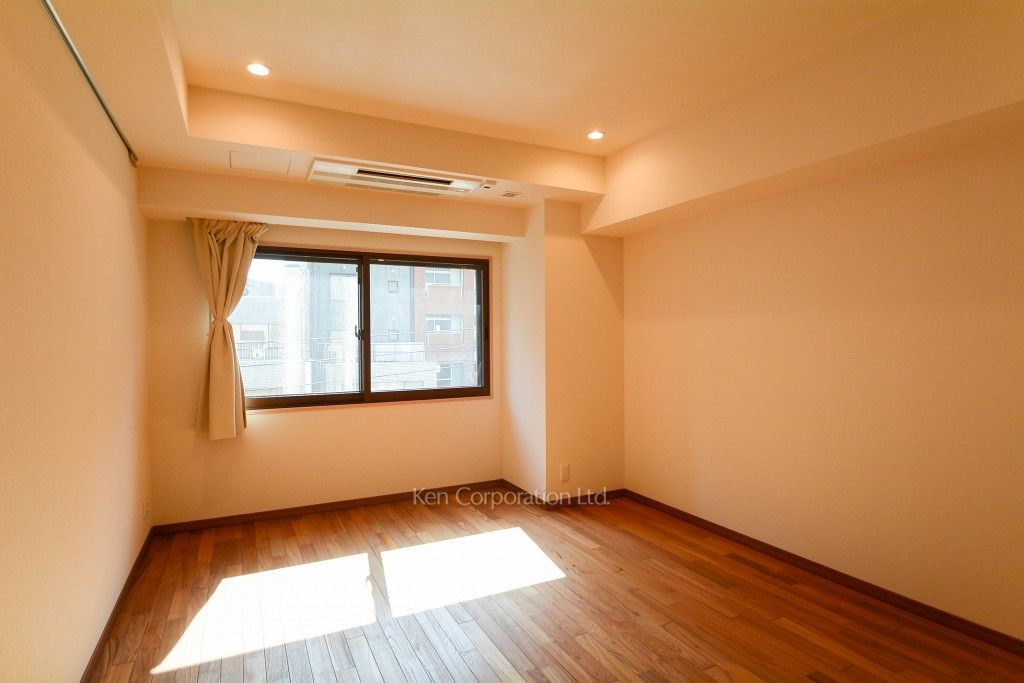 キングホームズ青山の写真 マスターベッドルーム