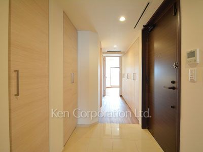 キングホームズ青山の写真 玄関