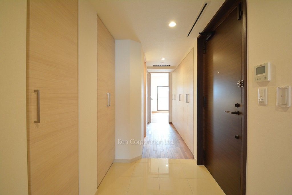 キングホームズ青山の写真 玄関