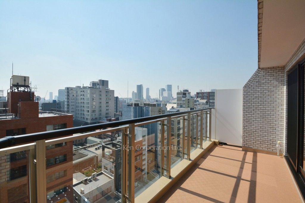 キングホームズ青山の写真 バルコニー