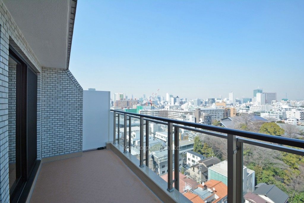 キングホームズ青山の写真 バルコニー