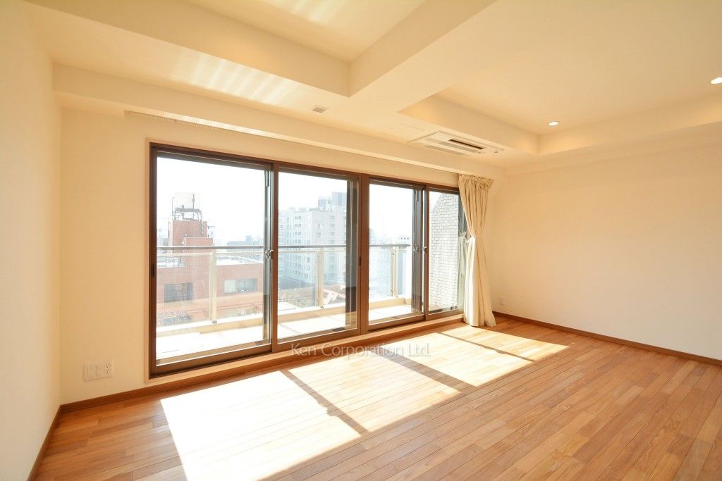 キングホームズ青山の写真 マスターベッドルーム