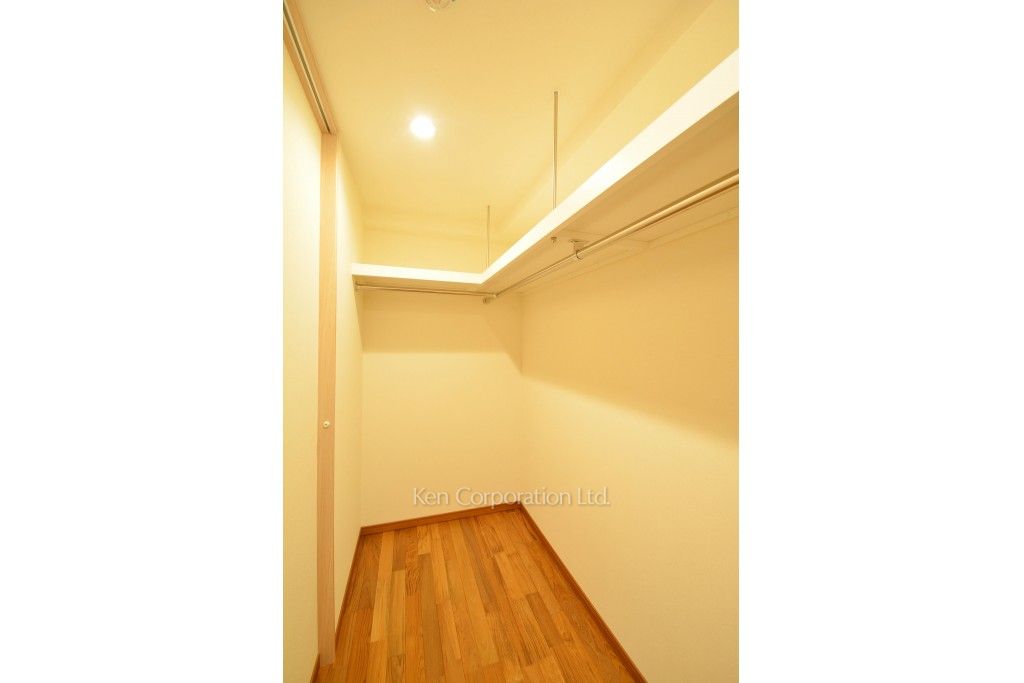 キングホームズ青山の写真 ウォークインクローゼット