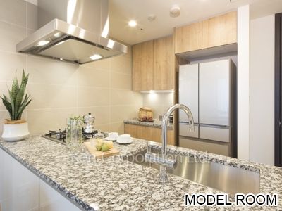 キッチン ※7階の同じ間取タイプを撮影。仕様が異なることがあります。