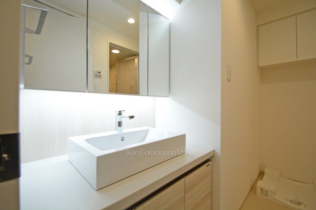 レジディア目黒Ⅳの写真 パウダールーム ※6階の同じ間取タイプを撮影。仕様が異なることがあります。