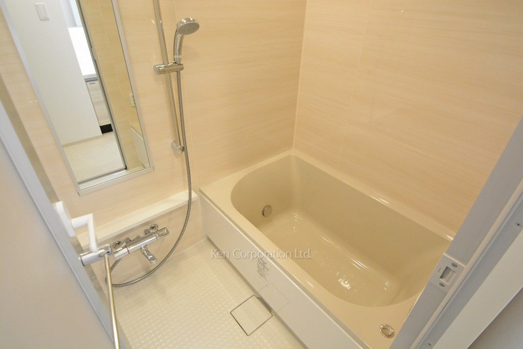 レジディア目黒Ⅳの写真 バスルーム ※6階の同じ間取タイプを撮影。仕様が異なることがあります。