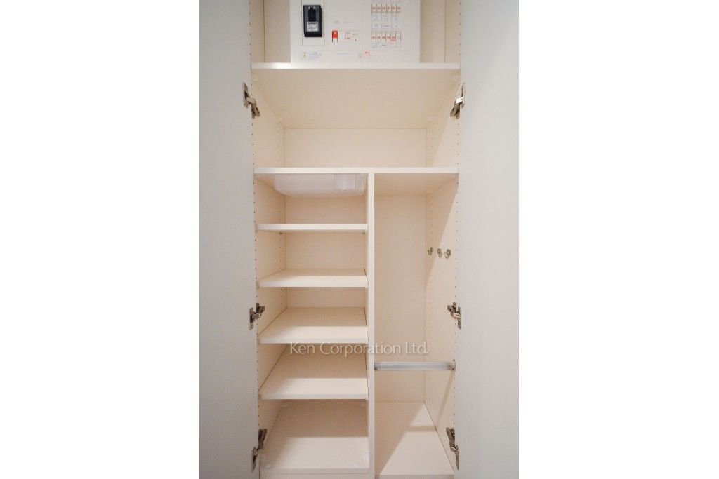 Haluwa芝公園の写真 シューズクローゼット ※14階の同じ間取タイプを撮影。仕様が異なることがあります。