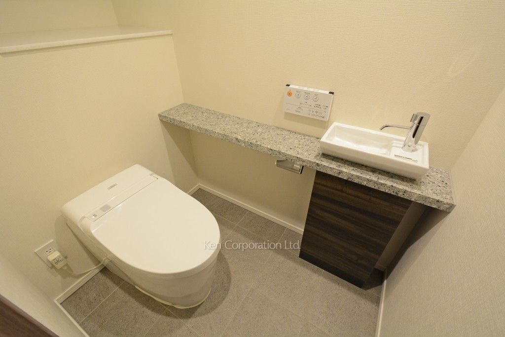 パークアクシスプレミア南青山の写真 トイレ