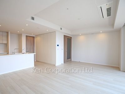 六本木グランドタワーレジデンスの写真 リビングダイニング ※22階の同じ間取タイプを撮影。仕様が異なることがあります。