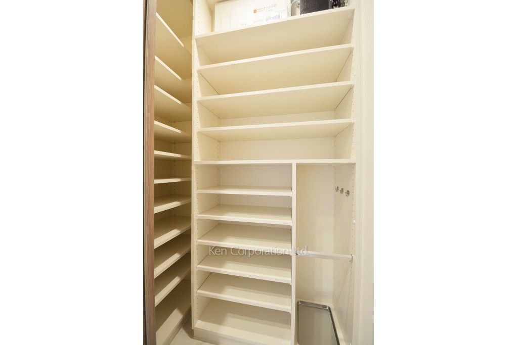 六本木グランドタワーレジデンスの写真 シューズインクローゼット