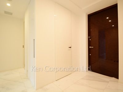 パークマンション三田綱町ザフォレストの写真 玄関