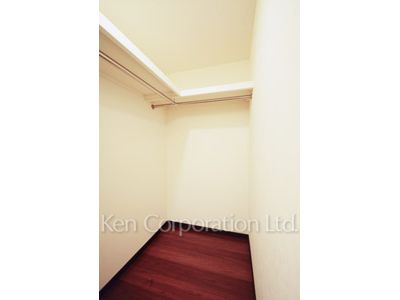 グランパレス東京八重洲アベニューの写真 ウォークインクローゼット ※9階の同じ間取タイプを撮影。仕様が異なることがあります。