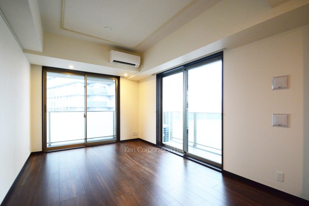 グランパレス東京八重洲アベニューの写真 居室（LDなど） ※9階の同じ間取タイプを撮影。仕様が異なることがあります。