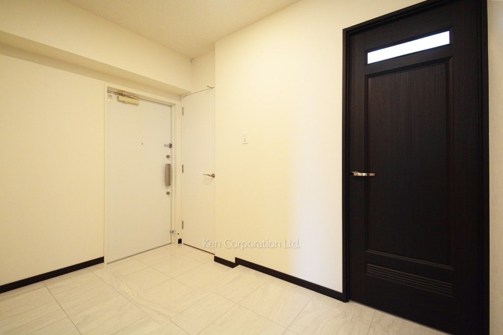 グランパレス東京八重洲アベニューの写真 玄関 ※9階の同じ間取タイプを撮影。仕様が異なることがあります。