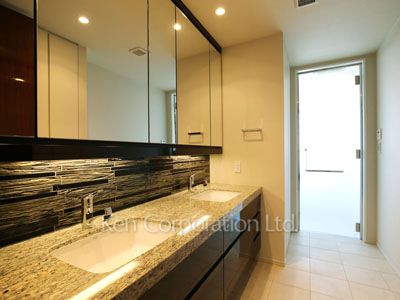 パウダールーム